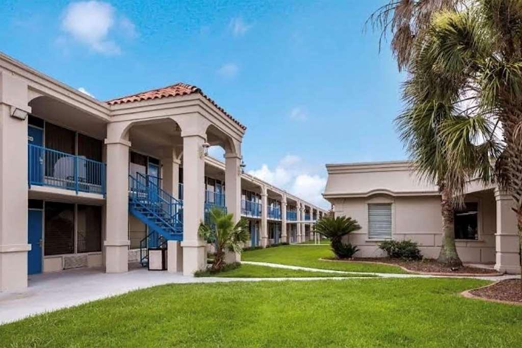 Travelodge By Wyndham Baton Rouge East Exteriér fotografie