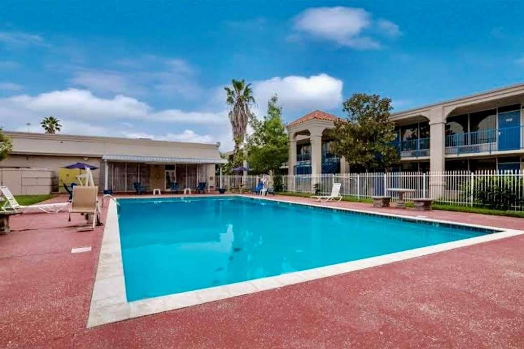 Travelodge By Wyndham Baton Rouge East Zařízení fotografie